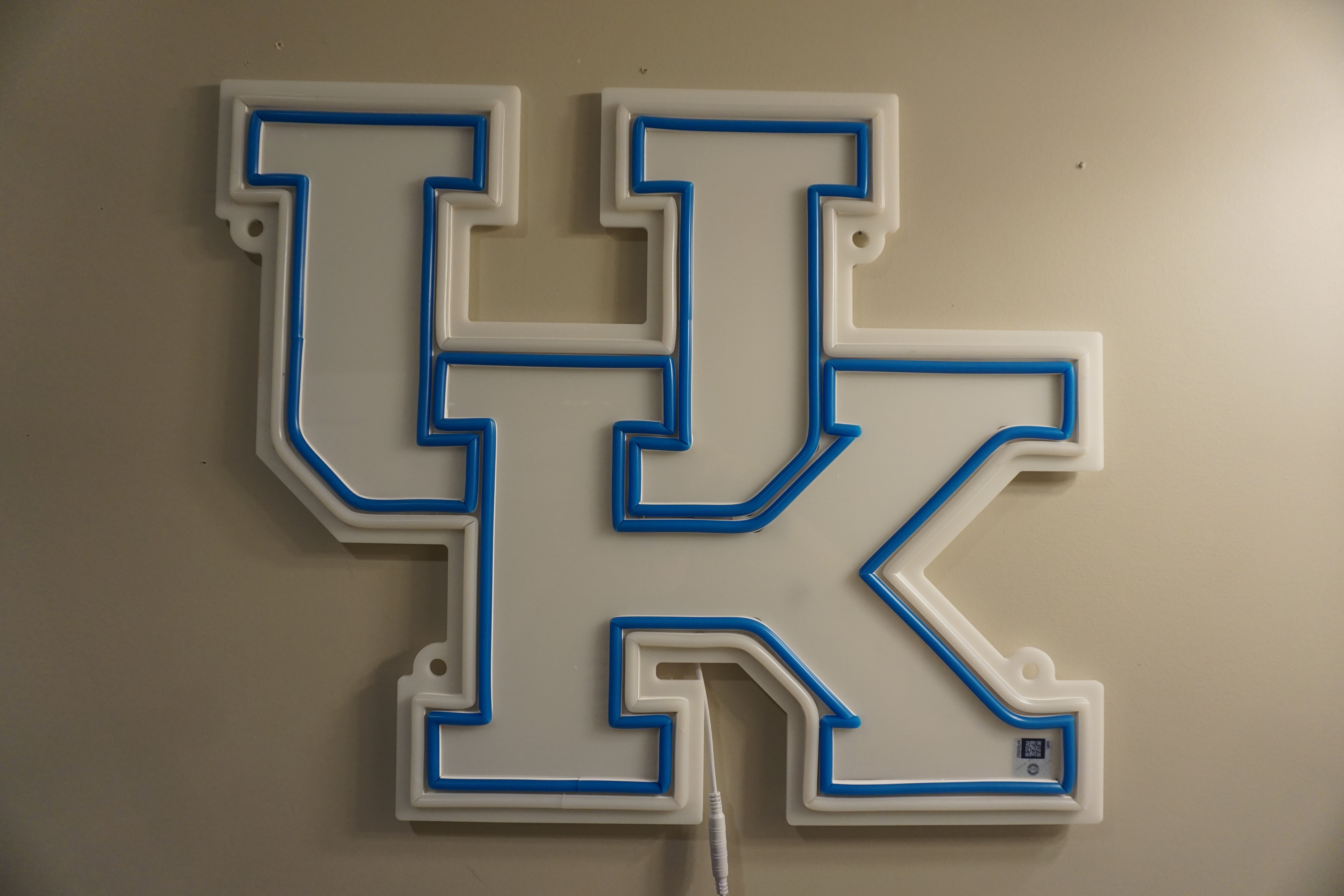 Kentucky LED Neon Sign Large [24x19] - Officially Licensed - Sky Lotz Custom Signs