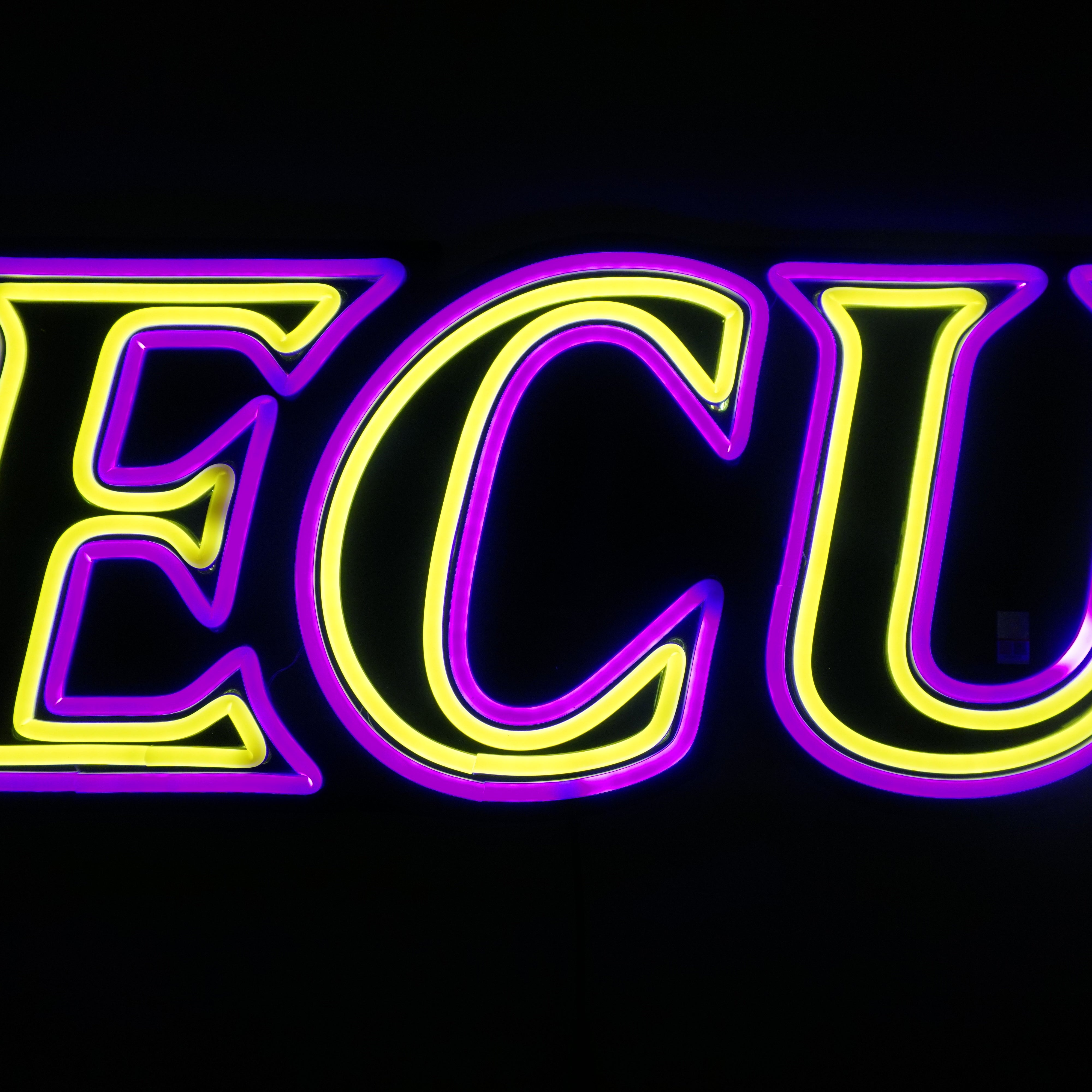 East Carolina LED Neon Sign Large [29 x 11] - Officially Licensed - Sky Lotz Custom Signs
