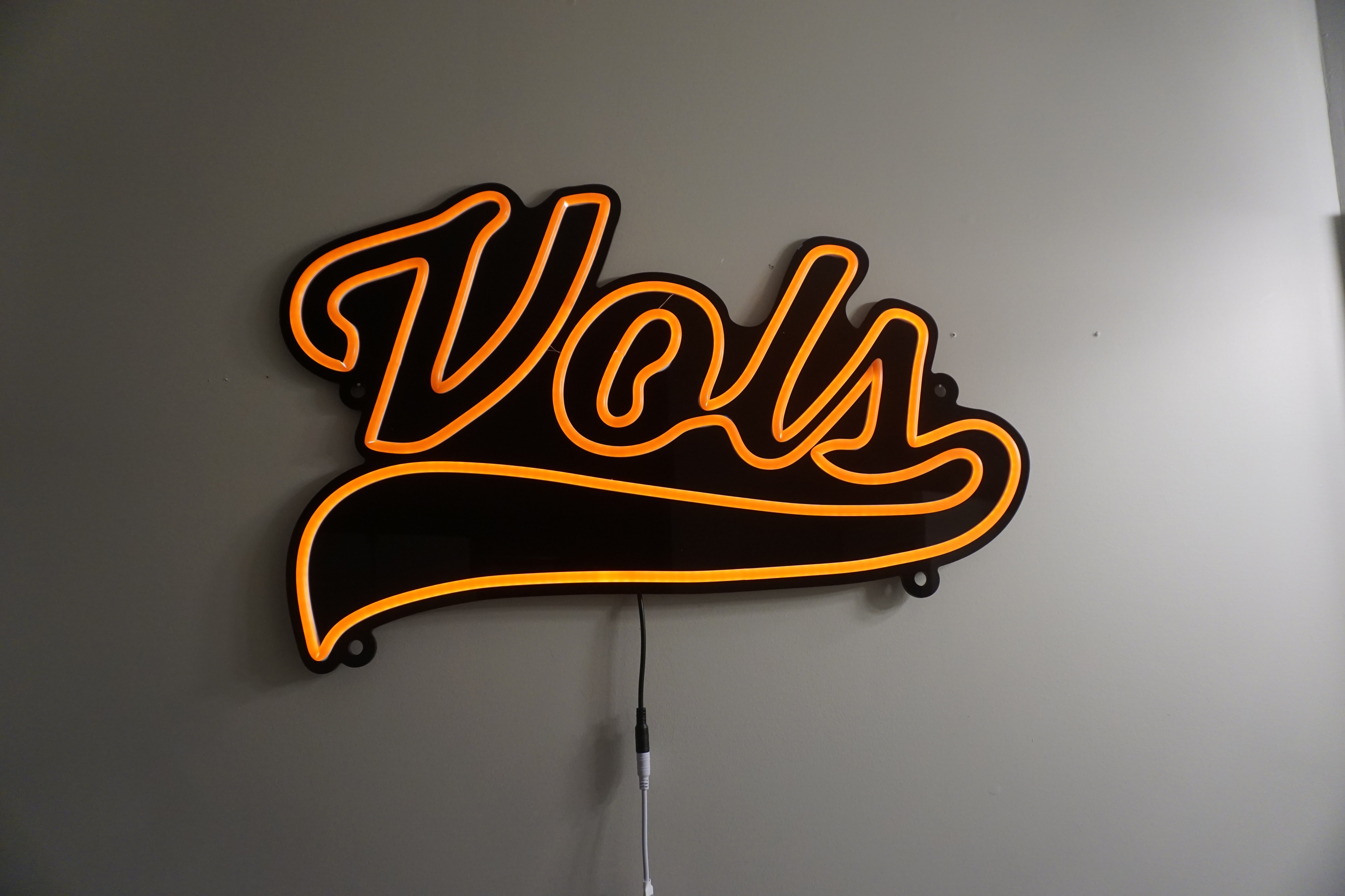 Vols Swoop LED Neon Sign Large [26x17] - Officially Licensed - Sky Lotz Custom Signs