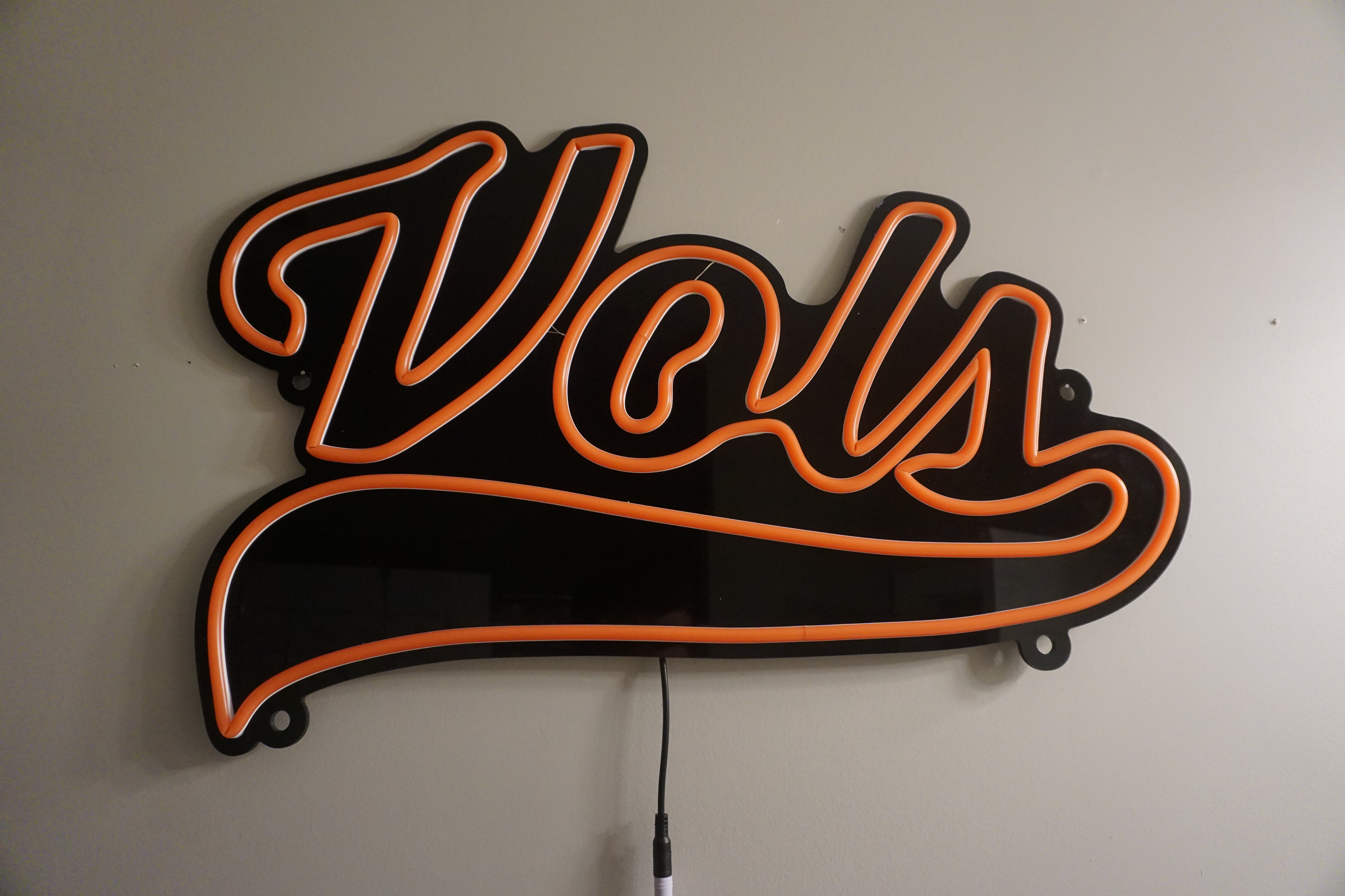 Vols Swoop LED Neon Sign Large [26x17] - Officially Licensed - Sky Lotz Custom Signs